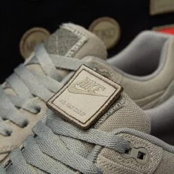 Nike Air Max 1 | V SP 'Patch' | Steel Green | 704901-300 | Maat 43 | Mens US 9.5 | UK 8.5 | CM 27.5 31 Nike Air Max 1 | V SP 'Patch' | Steel Green | 704901-300 | Maat 43 | Mens US 9.5 | UK 8.5 | CM 27.5 -Nike Winkel 1200x1200 34