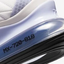 Nike Air Max 720-818 MX - Sneakers - Unisex - Maat 42.5 - Summit White -Nike Winkel 1200x1200 5