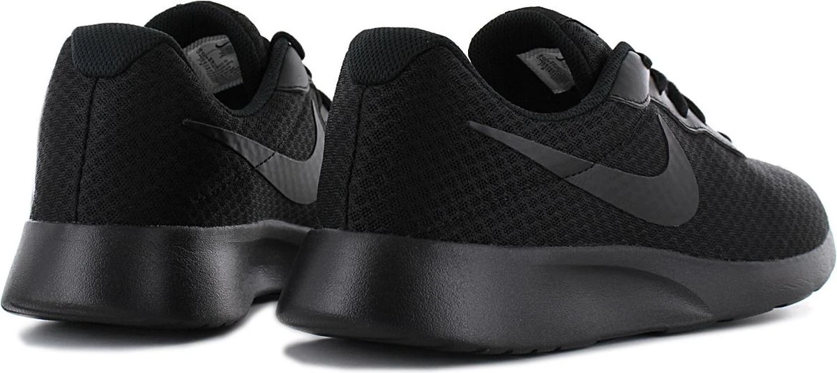 Nike Tanjun Heren Sneakers - Black/Black-Barely Volt - Maat 43 18 Nike Tanjun Heren Sneakers - Black/Black-Barely Volt - Maat 43 - Afbeelding 16