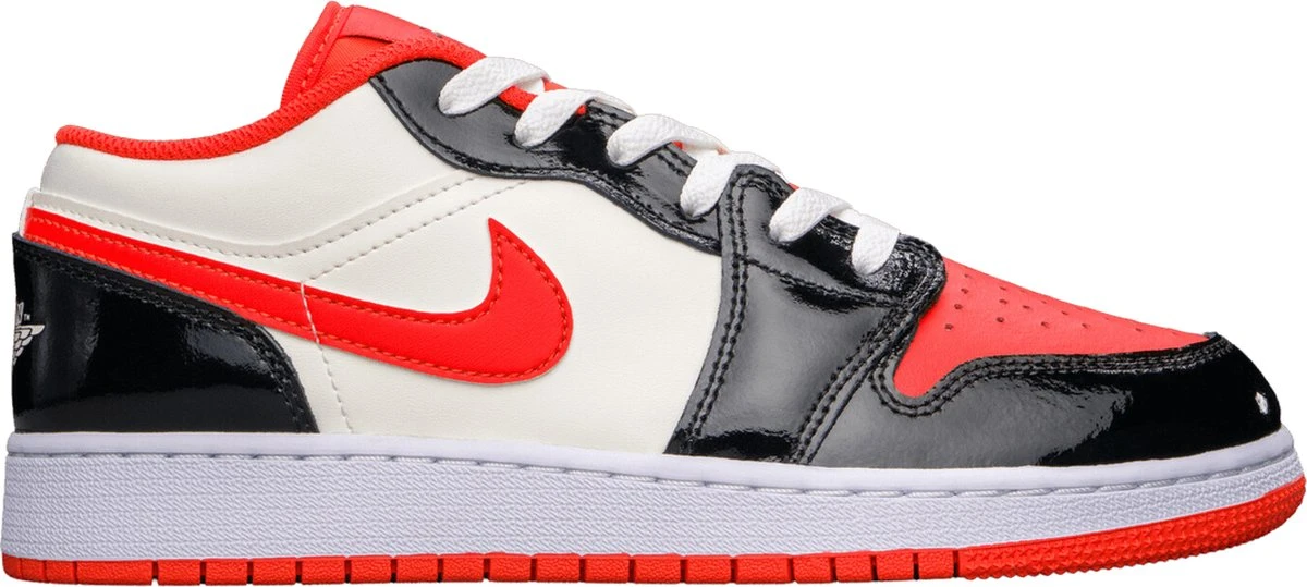 Nike Air Jordan 1 Low Halloween (2023) (GS) DV1335-800 Maat 39 Kleur Als Op Foto Schoenen 3 Nike Air Jordan 1 Low Halloween (2023) (GS) DV1335-800 Maat 39 Kleur Als Op Foto Schoenen