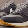 Nike Air Max 1 PRM Crepe “Soft Grey” - Maat: 44 -Nike Winkel 1200x558 1