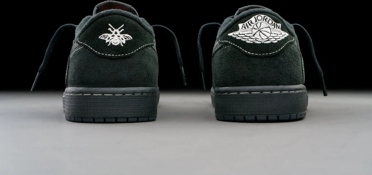 Nike Air Jordan 1 Retro Low OG SP Travis Scott Black Phantom DM7866-001 Maat 41 ZWART Schoenen 4 Nike Air Jordan 1 Retro Low OG SP Travis Scott Black Phantom DM7866-001 Maat 41 ZWART Schoenen - Afbeelding 2