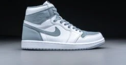Nike Air Jordan 1 Retro High OG, Stealth, 555088-037, EUR 43 -Nike Winkel 1200x620 5
