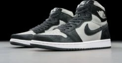 Nike Air Jordan 1 Retro High OG Twist 2.0 Medium Grey DZ2523-001 Maat 39 GRIJS Schoenen 14 Nike Air Jordan 1 Retro High OG Twist 2.0 Medium Grey DZ2523-001 Maat 39 GRIJS Schoenen -Nike Winkel 1200x622