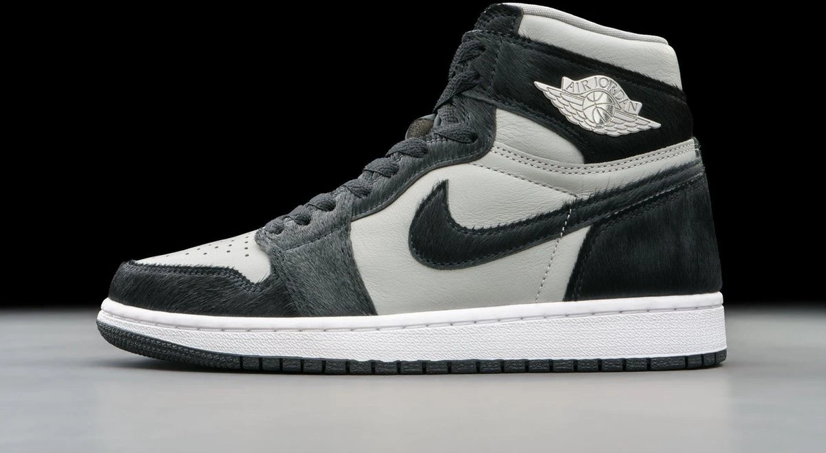 Nike Air Jordan 1 Retro High OG Twist 2.0 Medium Grey DZ2523-001 Maat 39 GRIJS Schoenen 7 Nike Air Jordan 1 Retro High OG Twist 2.0 Medium Grey DZ2523-001 Maat 39 GRIJS Schoenen - Afbeelding 5
