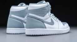 Nike Air Jordan 1 Retro High OG, Stealth, 555088-037, EUR 43 -Nike Winkel 1200x662 6