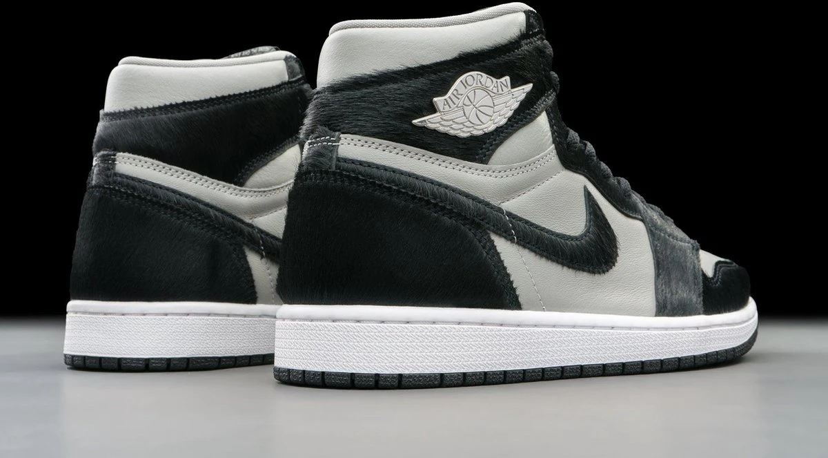 Nike Air Jordan 1 Retro High OG Twist 2.0 Medium Grey DZ2523-001 Maat 39 GRIJS Schoenen 4 Nike Air Jordan 1 Retro High OG Twist 2.0 Medium Grey DZ2523-001 Maat 39 GRIJS Schoenen - Afbeelding 2