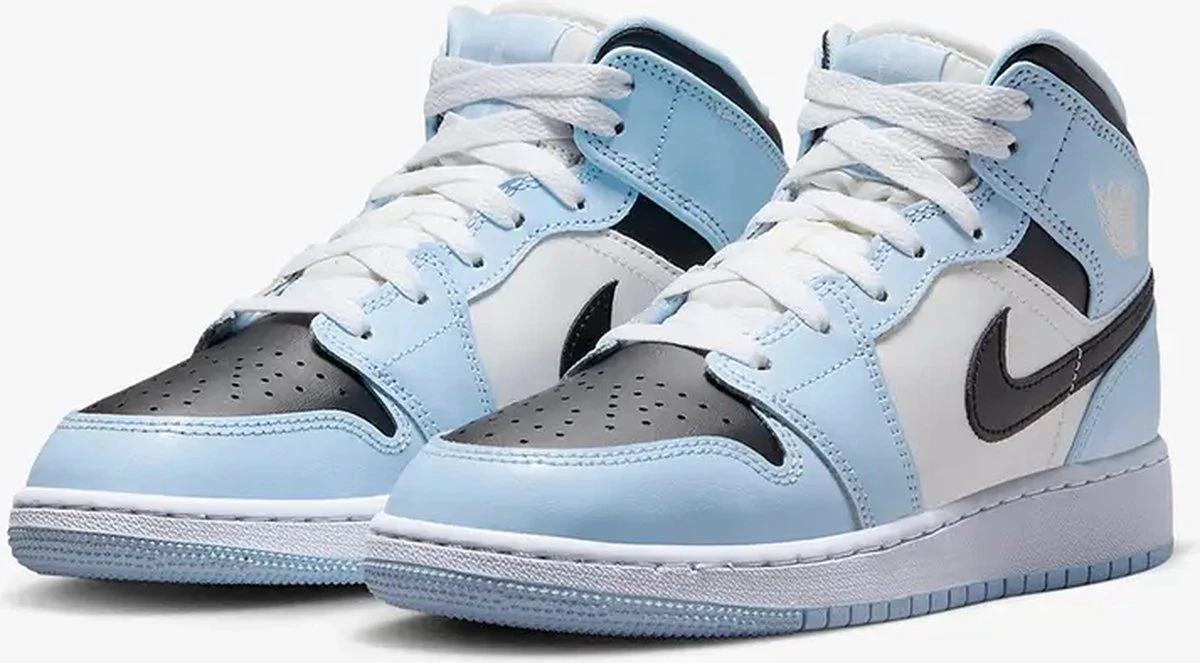 Nike Air Jordan 1 Mid (GS) Ice Blue/Black-Sail-White, 555112-401, EU 38 4 Nike Air Jordan 1 Mid (GS) Ice Blue/Black-Sail-White, 555112-401, EU 38 - Afbeelding 2
