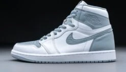 Nike Air Jordan 1 Retro High OG, Stealth, 555088-037, EUR 43 -Nike Winkel 1200x692 1