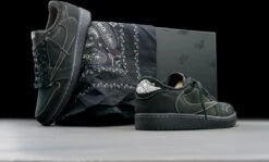 Nike Air Jordan 1 Retro Low OG SP Travis Scott Black Phantom DM7866-001 Maat 41 ZWART Schoenen 21 Nike Air Jordan 1 Retro Low OG SP Travis Scott Black Phantom DM7866-001 Maat 41 ZWART Schoenen -Nike Winkel 1200x725