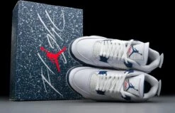 Nike Air Jordan 4 Retro Midnight Navy DH6927-140 Maat 43 Kleur Als Op Foto Schoenen -Nike Winkel 1200x774