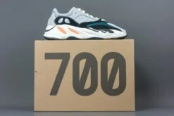 Adidas Yeezy Boost 700 Wave Runner Solid Grey B75571 Maat 40 2/3 GRIJS Schoenen 17 Adidas Yeezy Boost 700 Wave Runner Solid Grey B75571 Maat 40 2/3 GRIJS Schoenen -Nike Winkel 1200x800 136