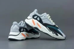 Adidas Yeezy Boost 700 Wave Runner Solid Grey B75571 Maat 40 2/3 GRIJS Schoenen 19 Adidas Yeezy Boost 700 Wave Runner Solid Grey B75571 Maat 40 2/3 GRIJS Schoenen -Nike Winkel 1200x800 138