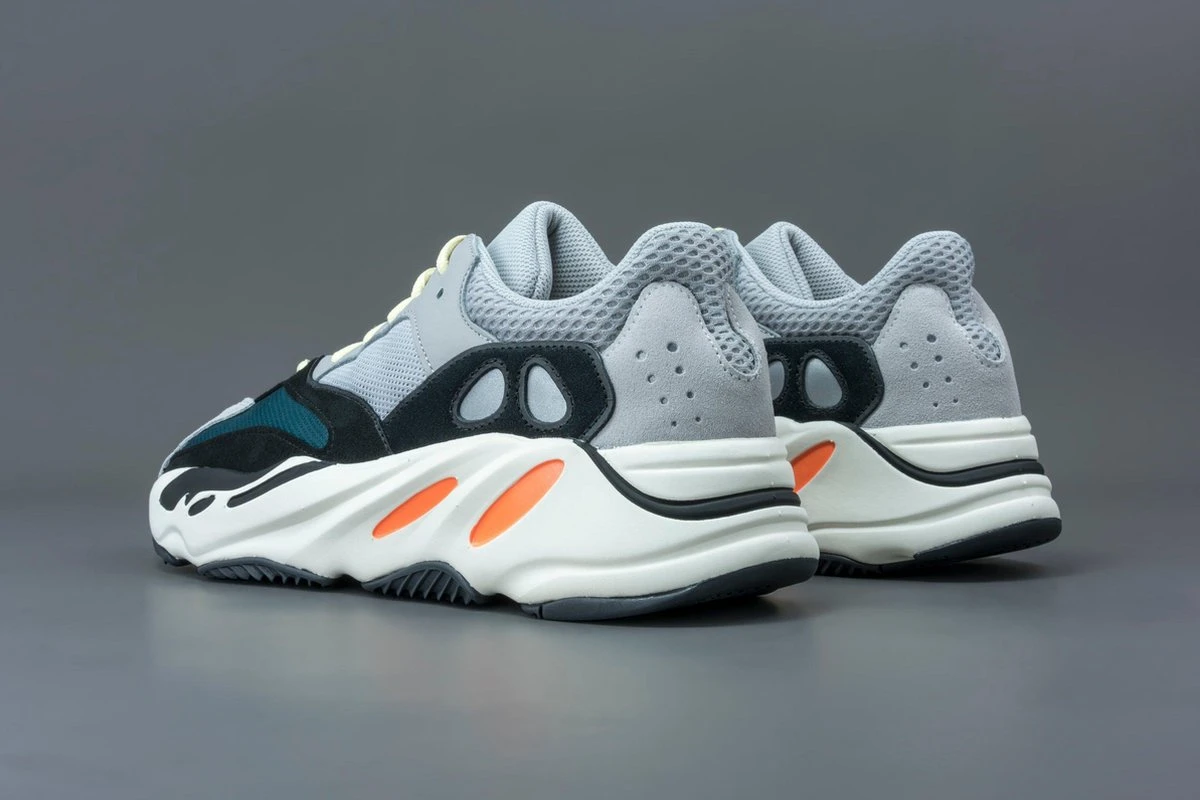 Adidas Yeezy Boost 700 Wave Runner Solid Grey B75571 Maat 40 2/3 GRIJS Schoenen 8 Adidas Yeezy Boost 700 Wave Runner Solid Grey B75571 Maat 40 2/3 GRIJS Schoenen - Afbeelding 6