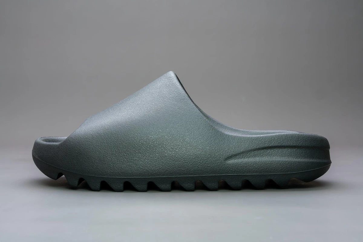 Adidas Yeezy Slide Onyx HQ6448 Maat 39 Kleur Als Op Foto Schoenen 4 Adidas Yeezy Slide Onyx HQ6448 Maat 39 Kleur Als Op Foto Schoenen - Afbeelding 2