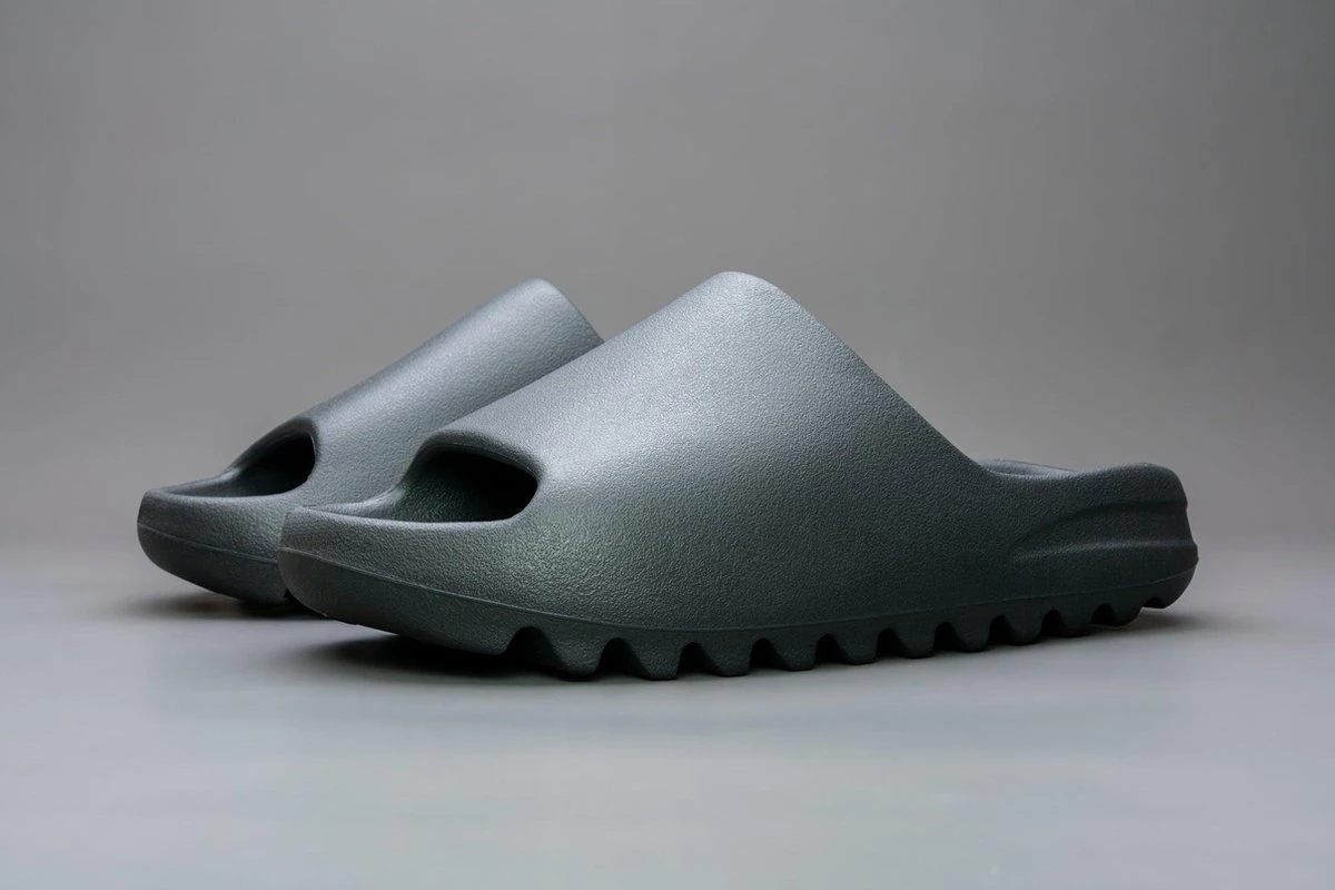 Adidas Yeezy Slide Onyx HQ6448 Maat 39 Kleur Als Op Foto Schoenen 5 Adidas Yeezy Slide Onyx HQ6448 Maat 39 Kleur Als Op Foto Schoenen - Afbeelding 3