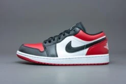 Nike Air Jordan 1 Low 'Gym Red, White-Black ' Maat 44 17 Nike Air Jordan 1 Low 'Gym Red, White-Black ' Maat 44 -Nike Winkel 1200x800 155
