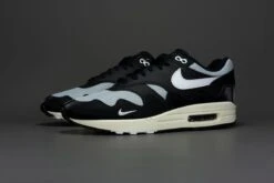 Nike Air Max 1 Patta Waves ''Black'' (With Bracelet) DQ0299-001 Maat 41 ZWART Schoenen -Nike Winkel 1200x800 185