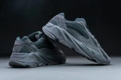 Adidas Yeezy Boost 700 V2 Vanta FU6684 Maat 44 Kleur Als Op Foto Schoenen 14 Adidas Yeezy Boost 700 V2 Vanta FU6684 Maat 44 Kleur Als Op Foto Schoenen -Nike Winkel 1200x800 195