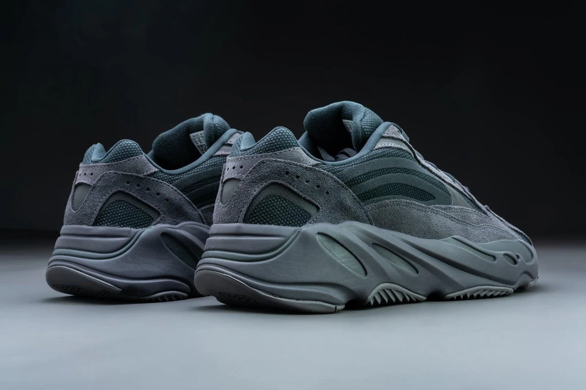 Adidas Yeezy Boost 700 V2 Vanta FU6684 Maat 44 Kleur Als Op Foto Schoenen 9 Adidas Yeezy Boost 700 V2 Vanta FU6684 Maat 44 Kleur Als Op Foto Schoenen - Afbeelding 7