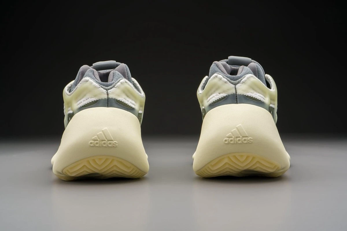 Adidas Yeezy 700 V3 Fade Salt ID1674 Maat 43 1/3 Kleur Als Op Foto Schoenen 9 Adidas Yeezy 700 V3 Fade Salt ID1674 Maat 43 1/3 Kleur Als Op Foto Schoenen - Afbeelding 7