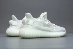 Adidas Yeezy Boost 350 V2 Bone HQ6316 Maat 43 1/3 Kleur Als Op Foto Schoenen 32 Adidas Yeezy Boost 350 V2 Bone HQ6316 Maat 43 1/3 Kleur Als Op Foto Schoenen -Nike Winkel 1200x800 245