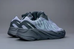Adidas Yeezy Boost 700 MNVN Geode GW9526 Maat 44 Kleur Als Op Foto Schoenen -Nike Winkel 1200x800 253