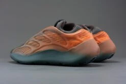 Adidas Yeezy 700 V3 Copper Fade GY4109 Maat 42 2/3 COPPER FADE Schoenen -Nike Winkel 1200x800 26