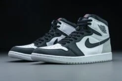 Nike Air Jordan 1 Retro High OG Stage Haze 555088-108 Maat 42 Kleur Als Op Foto Schoenen -Nike Winkel 1200x800 268