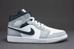 Nike Air Jordan 1 Mid Light Smoke Grey Anthracite 554724-078 Maat 42 Grijs Schoenen -Nike Winkel 1200x800 48