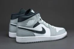 Nike Air Jordan 1 Mid Light Smoke Grey Anthracite 554724-078 Maat 42 Grijs Schoenen -Nike Winkel 1200x800 50