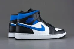 Nike Air Jordan 1 Mid, White/racer Blue-Black, 554724 140, EUR 42 25 Nike Air Jordan 1 Mid, White/racer Blue-Black, 554724 140, EUR 42 -Nike Winkel 1200x800 65