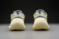 Adidas Yeezy 700 V3 Fade Salt ID1674 Maat 44 2/3 Kleur Als Op Foto Schoenen -Nike Winkel 1200x800 83