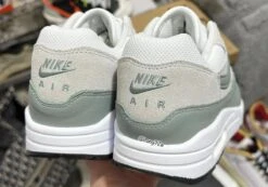 Nike Air Max 1 | SC "Mica Green" | DZ4549-100 | Maat 43 | Mens US 9.5 | UK 8.5 | CM 27.5 -Nike Winkel 1200x842 3