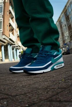 Nike Air Max Classic BW OG | DJ9648-400 | Marina | Grey Jade | Maat EU 43 | Men US 9.5 | UK 8.5 | CM 27.5 -Nike Winkel 801x1200