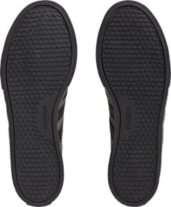 Voorkant -Nike Winkel 996x1200 2