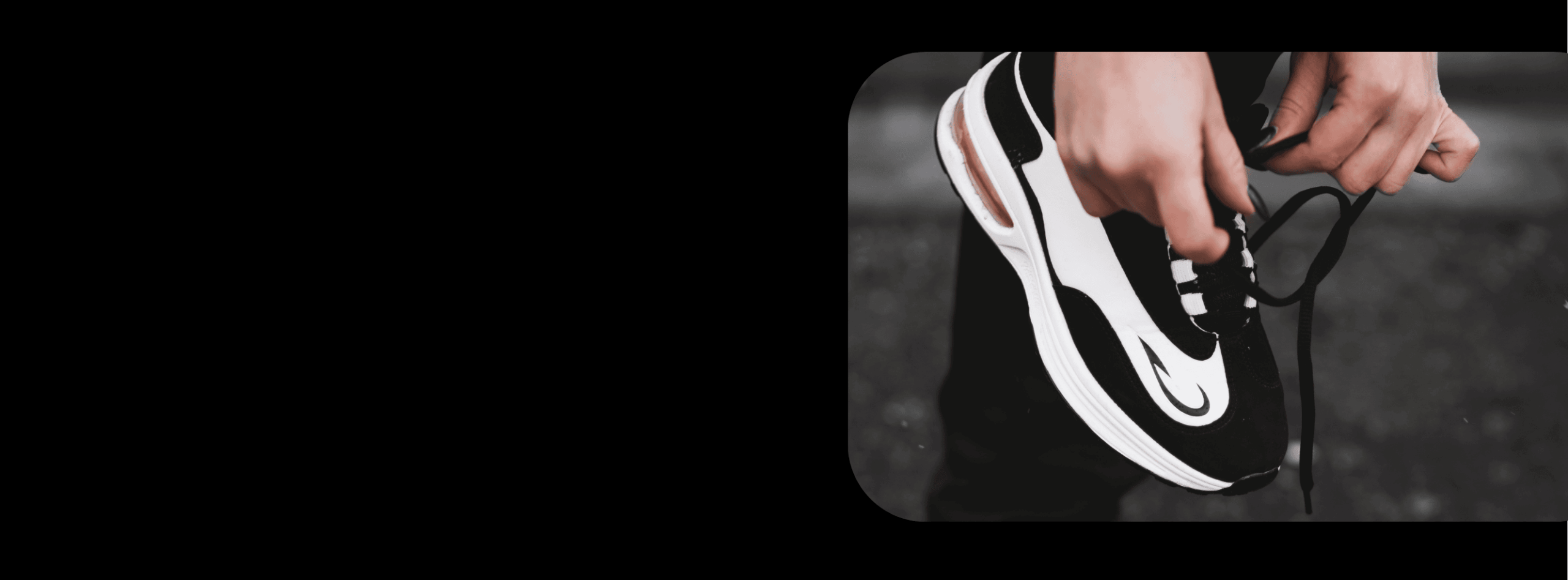 Voorkant -Nike Winkel Black and White Shoes Modern Sale Quick Create Facebook Cover scaled